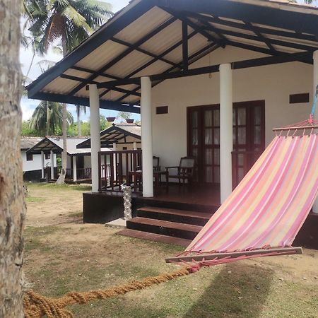 Helios Beach Resort Tangalle Ngoại thất bức ảnh