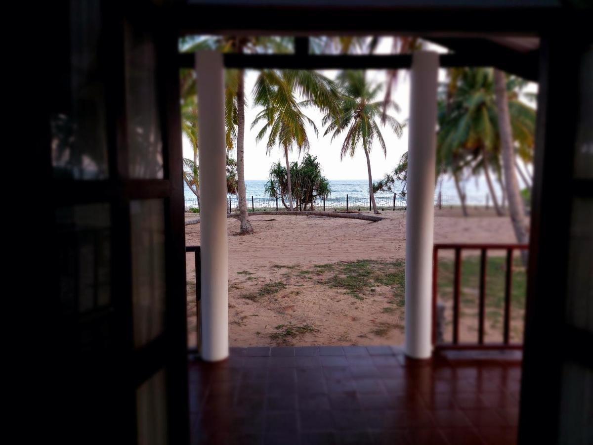 Helios Beach Resort Tangalle Ngoại thất bức ảnh