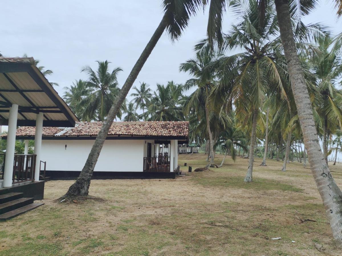Helios Beach Resort Tangalle Ngoại thất bức ảnh