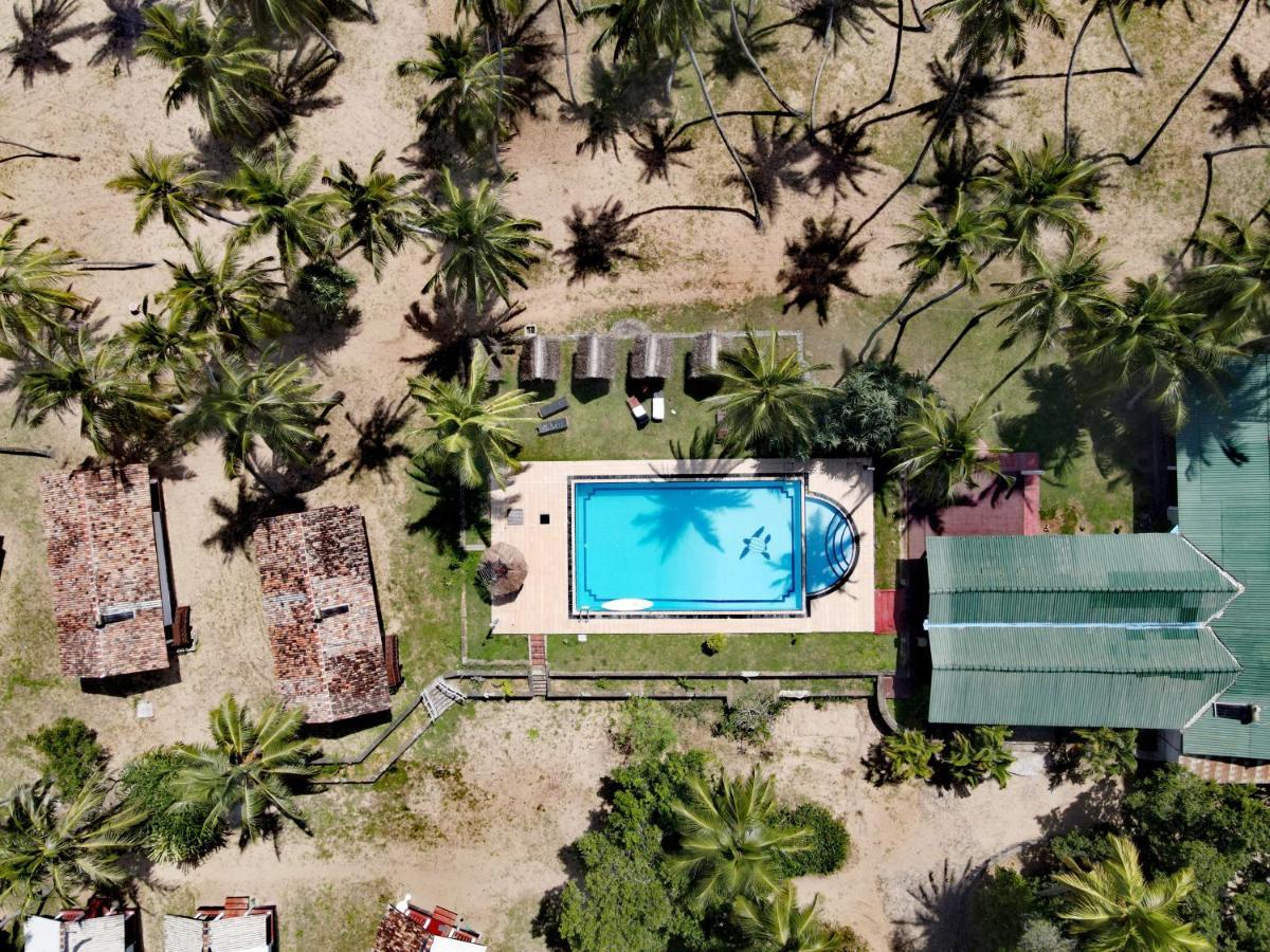 Helios Beach Resort Tangalle Ngoại thất bức ảnh