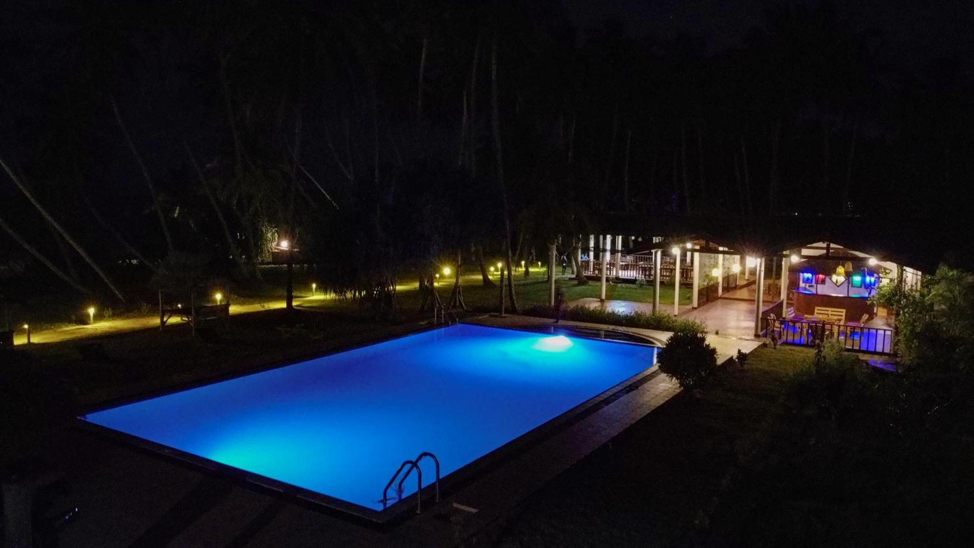 Helios Beach Resort Tangalle Ngoại thất bức ảnh