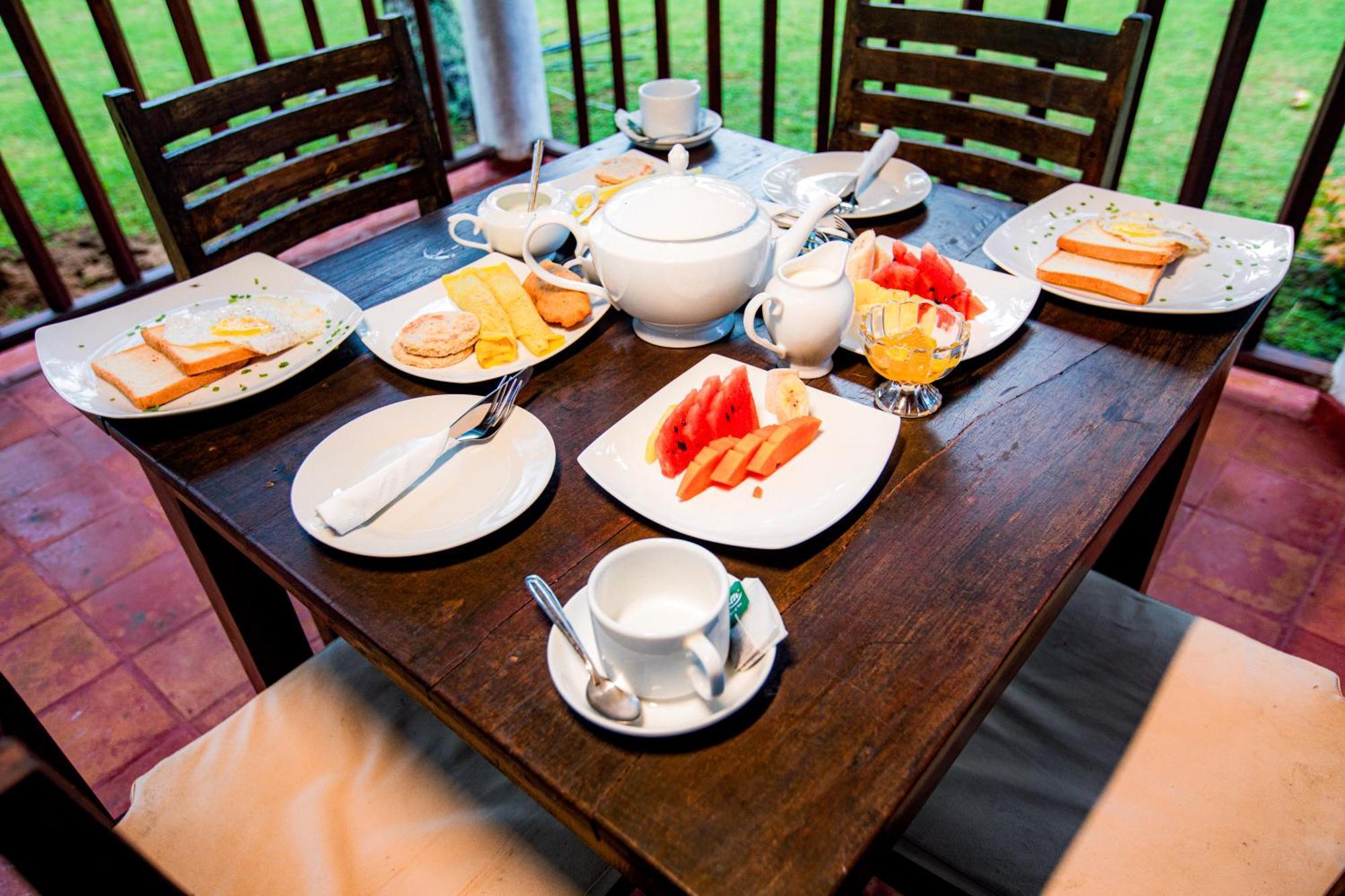 Helios Beach Resort Tangalle Ngoại thất bức ảnh