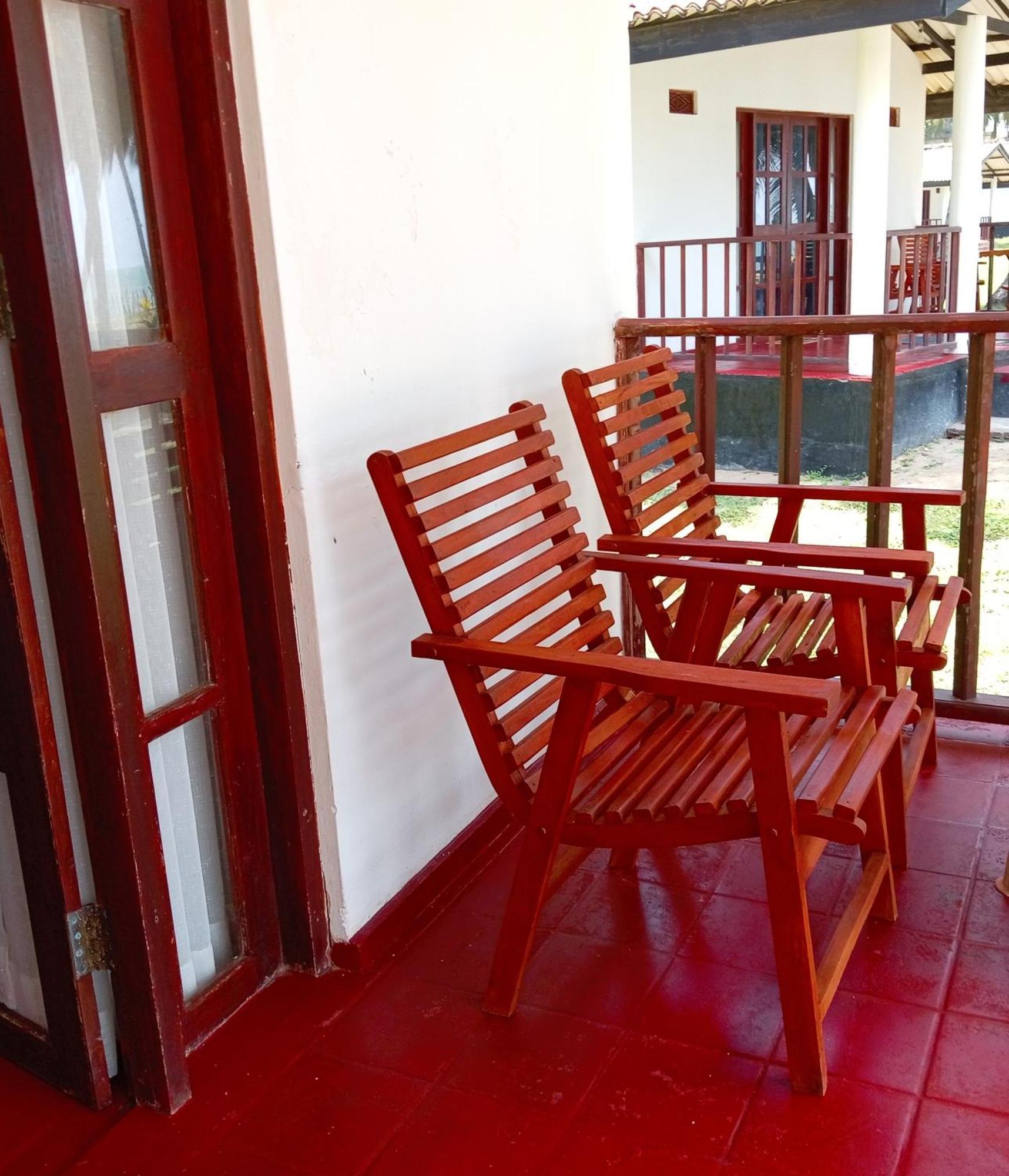 Helios Beach Resort Tangalle Ngoại thất bức ảnh